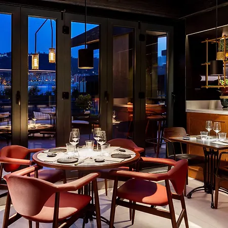 Radisson Collection 5* Bilbao