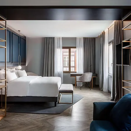 Szálloda Radisson Collection 5*