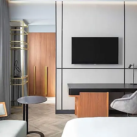 Radisson Collection