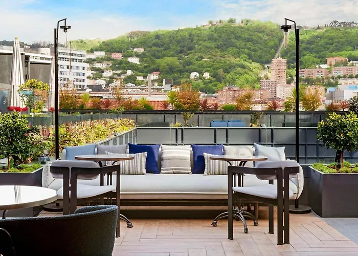 Ξενοδοχείο Radisson Collection 5*