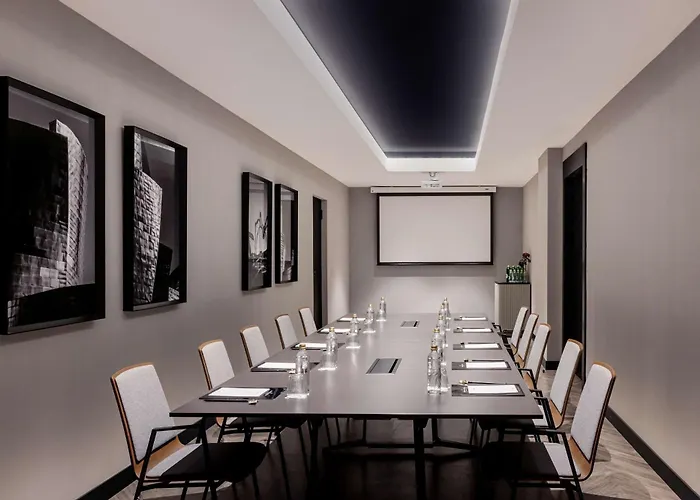 Radisson Collection Ξενοδοχείο 5*