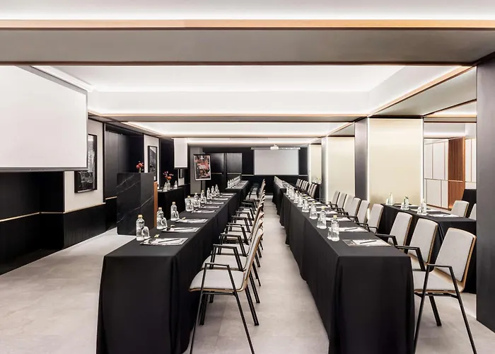 Radisson Collection Ξενοδοχείο 5*