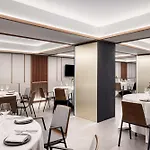 Готель Radisson Collection